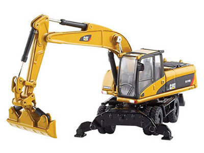 m318